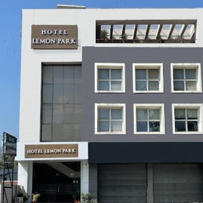 Hotel Lemon Park Haldwāni Zewnętrze zdjęcie