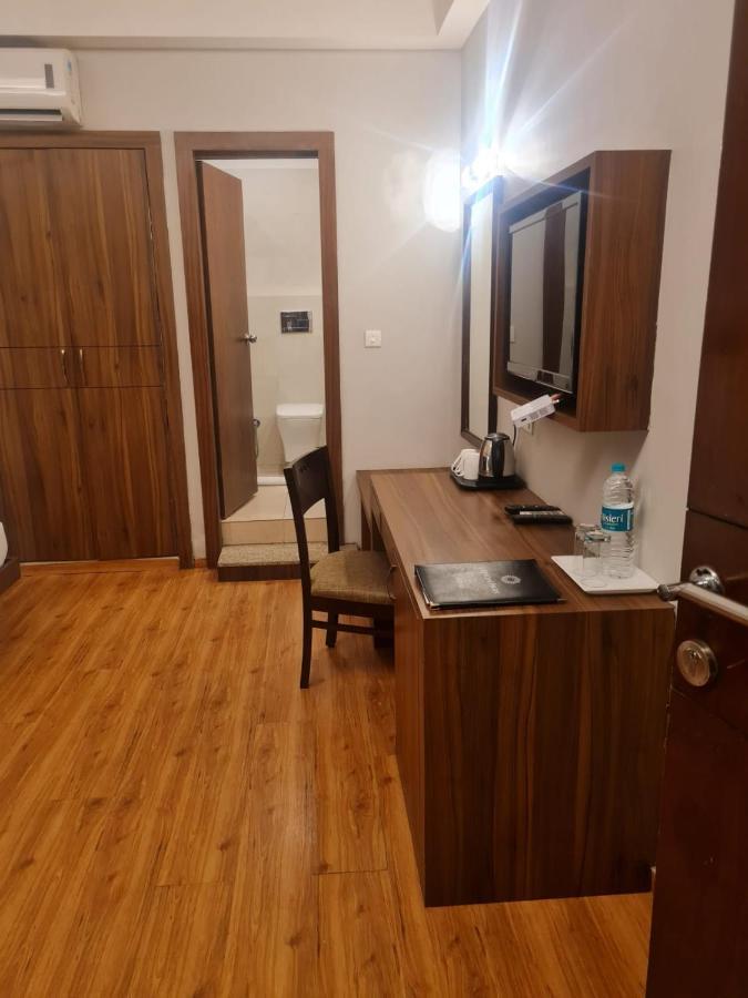 Hotel Lemon Park Haldwāni Zewnętrze zdjęcie