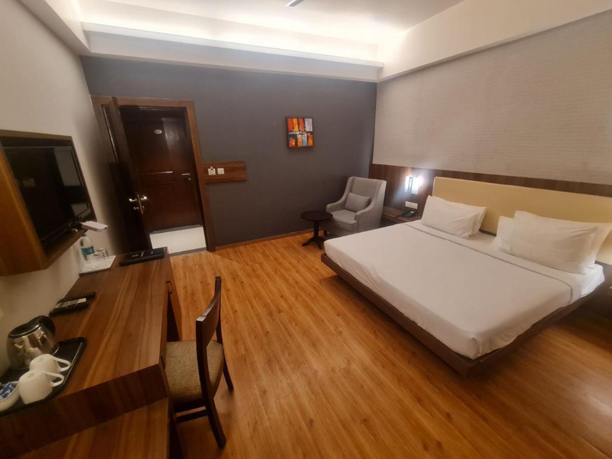 Hotel Lemon Park Haldwāni Zewnętrze zdjęcie
